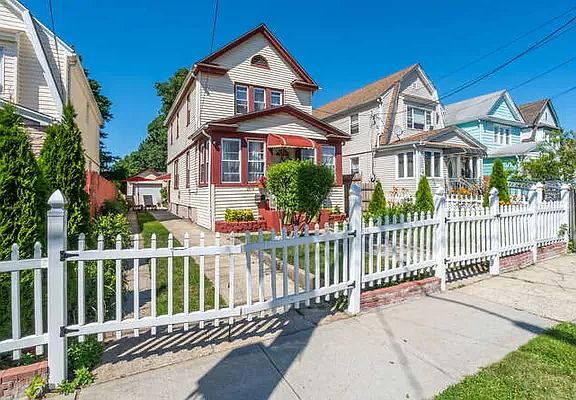 2nd image of 219-09 107th Ave
