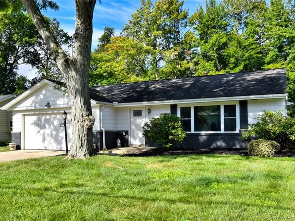 2000 Marshfield Rd, Mayfield Heights, OH 44124