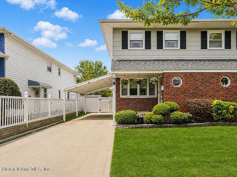 1st image of 23 Ramblewood Ave