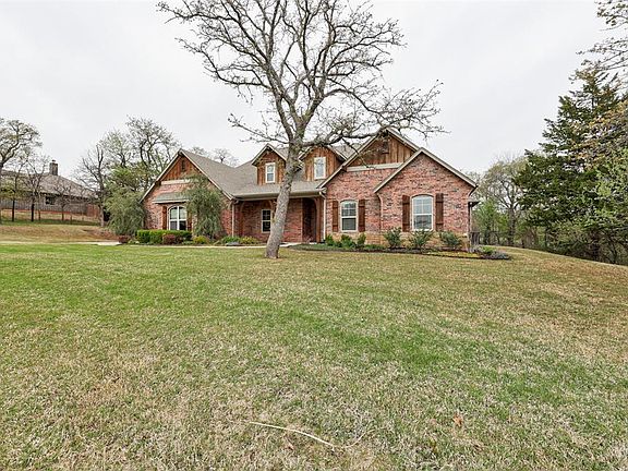4th image of 3630 Woodridge Trl