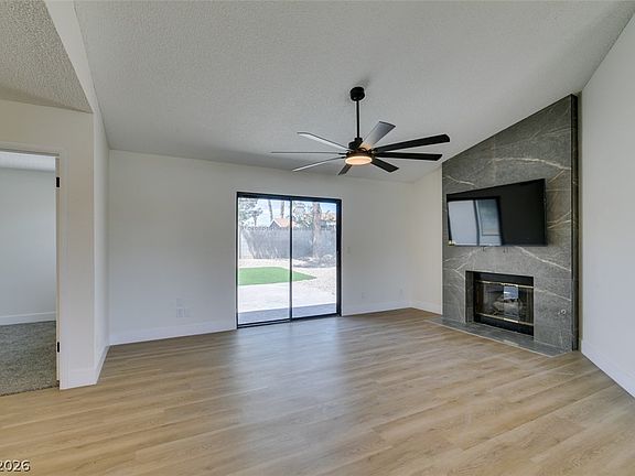 3rd image of 5217 Shady Grove Ln