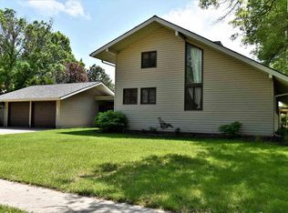 315 Penn Dr, McPherson, KS 67460