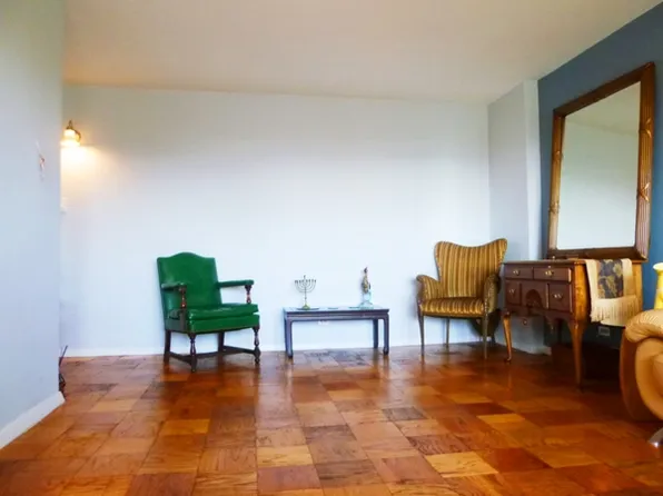 1401 Ocean Avenue image 1 of 8