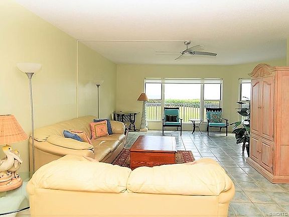 4th image of 2051 NE Ocean Blvd APT C13