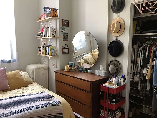 Rented by Manhattan Management LLC | media 56