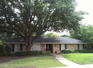 3451 Bevann Dr, Farmers Branch, TX 75234