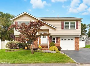 9 Borick Ave, Hazlet, NJ 07730