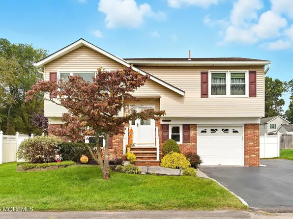 9 Borick Avenue, Hazlet, NJ 07730