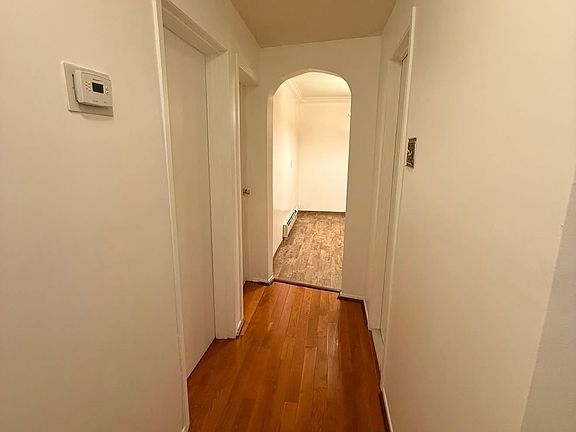 5th image of 1384 E 222nd St Floor 3