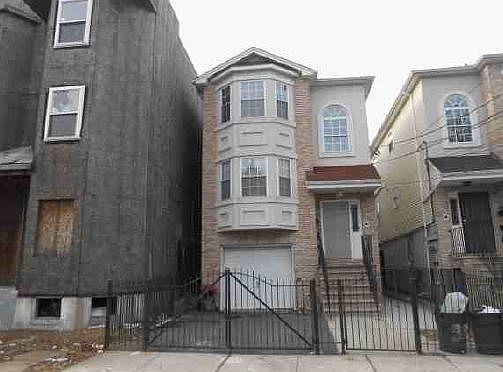 2nd image of 391 21st St