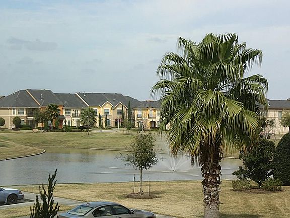 2nd image of 2042 Palm Forest Ln