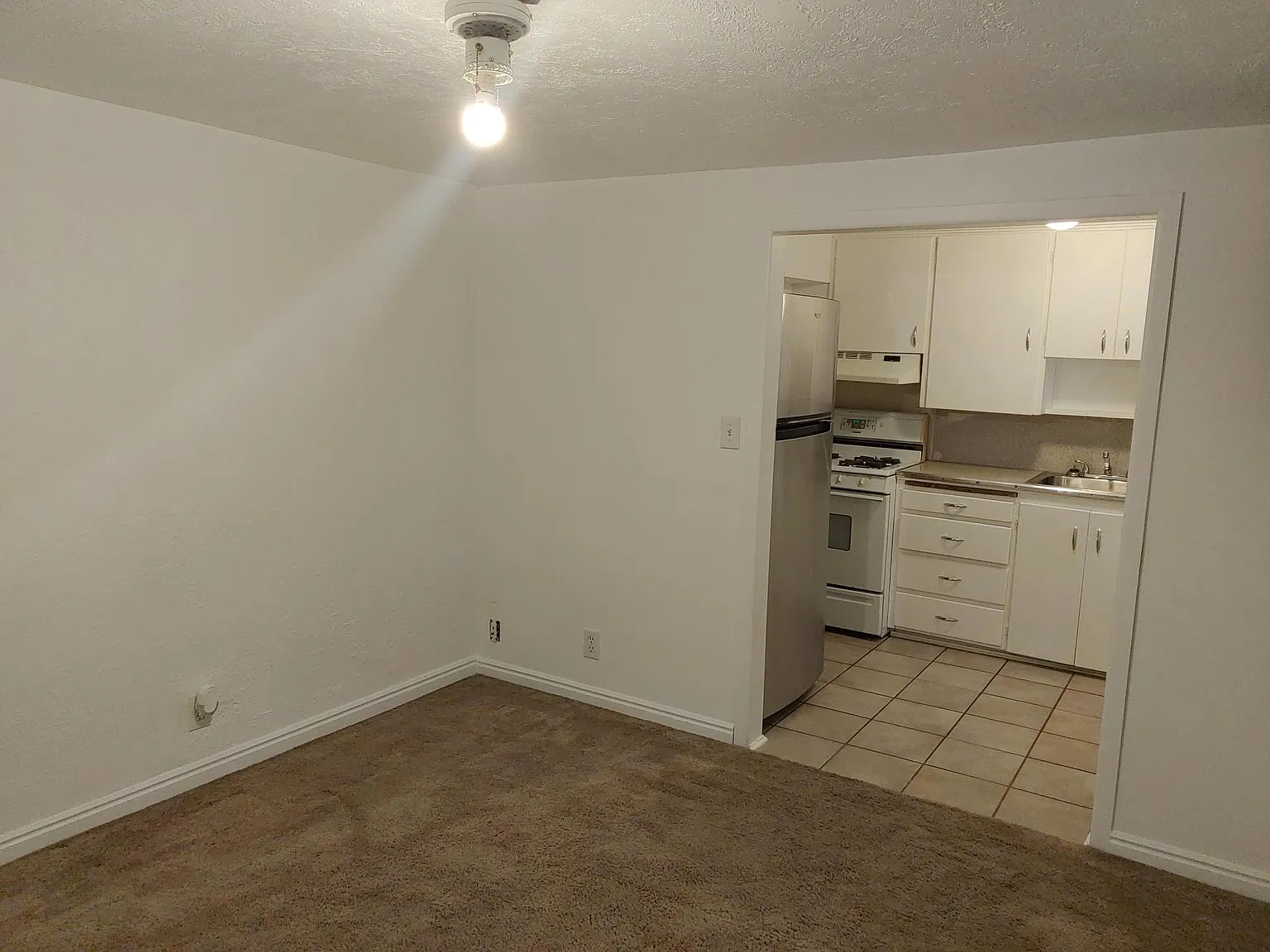 1 bed, 500 sqft, $1,150 — Photo 4