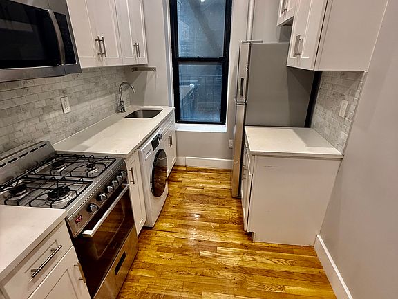 5th image of 124 E 102nd St APT 10