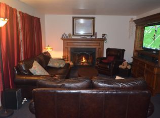 10984 Charring Cross Cir, Whitmore Lake, MI 48189
