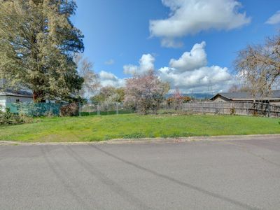 378 Clover Ln, Medford, OR, 97501