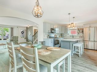 6115 Arrowpoint Way, Mc Farland, WI 53558
