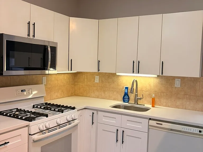 2917 W Girard Ave #2 — Photo 4