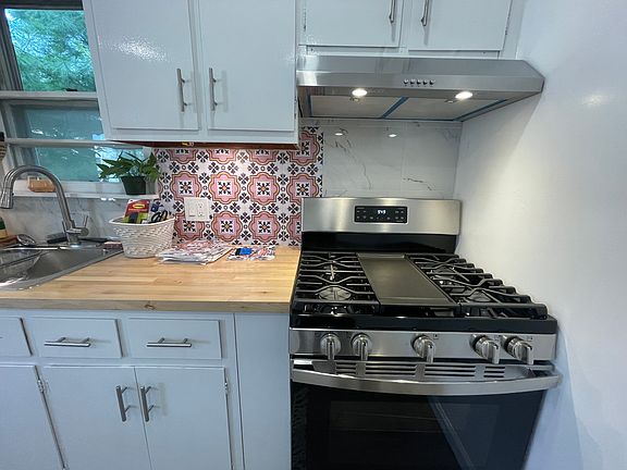 3rd image of 237-239 Stephens St Floor 239-1