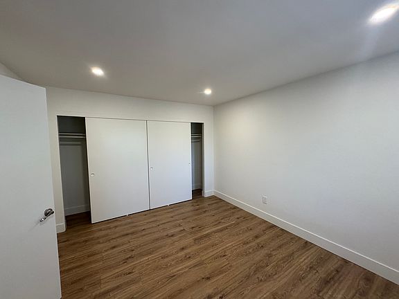4th image of 22741 Lakeway Dr Unit 367