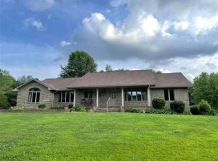 818 S Raum Park Dr, Golconda, IL 62938