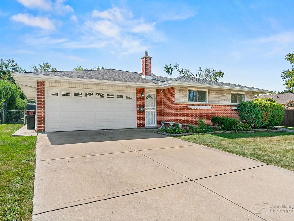 1st image of 601 Lance Dr