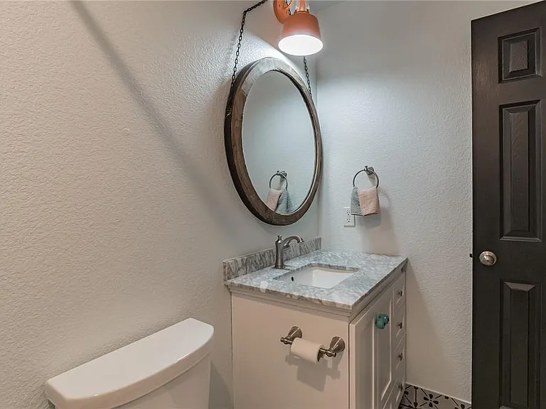 403 Rosedale Blvd — Photo 26