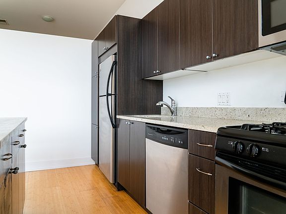 5th image of 4730 N Kimball Ave APT 308