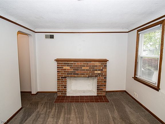 4th image of 1222 E 340th St