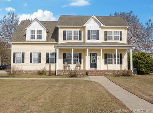 3825 Barnsdale Dr, Wade, NC 28395
