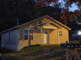 1215 Cliff Dr, Festus, MO 63028