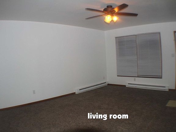 3rd image of 631 Midland Ave APT D