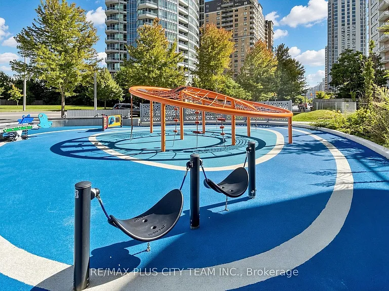 15 Holmes Ave #407 — Photo 37