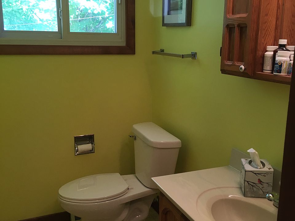 2nd image of 1606 Edward Ave