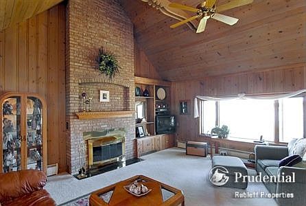 3rd image of 31 N Holly Ave