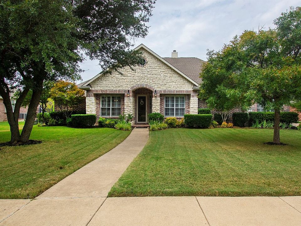 1st image of 299 Brookwood Forest Dr