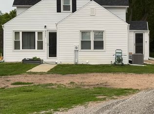 2111 County Road 27, Prague, NE 68050