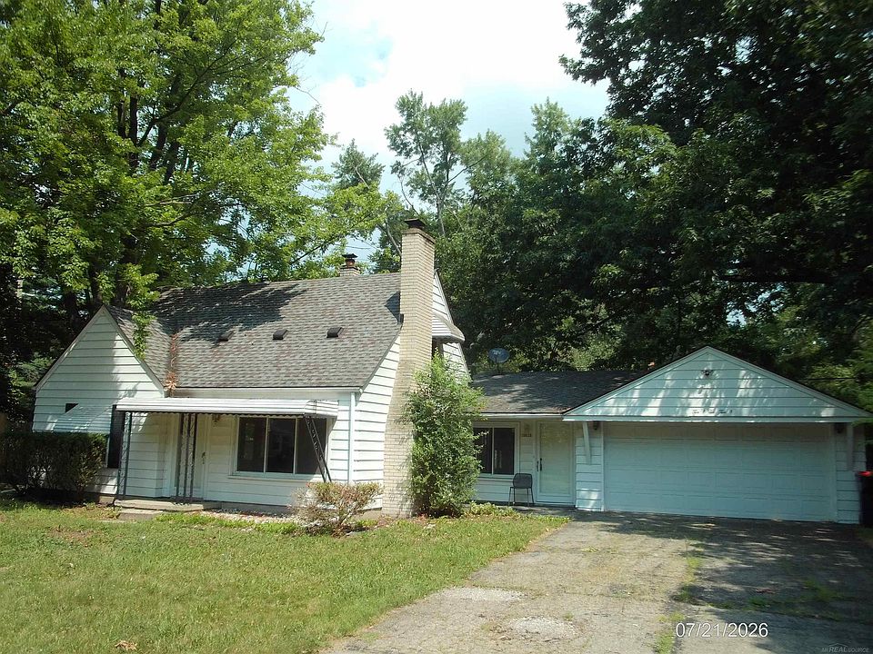 1st image of 20620 Westhampton Ave