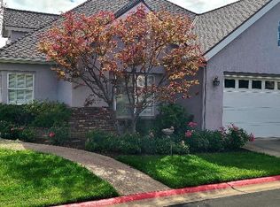 2863 W Kensington Ln, Fresno, CA