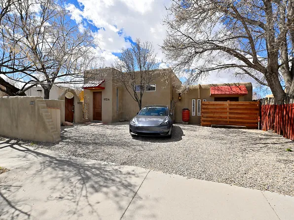 972 Camino De Chelly #A, Santa Fe, NM 87505