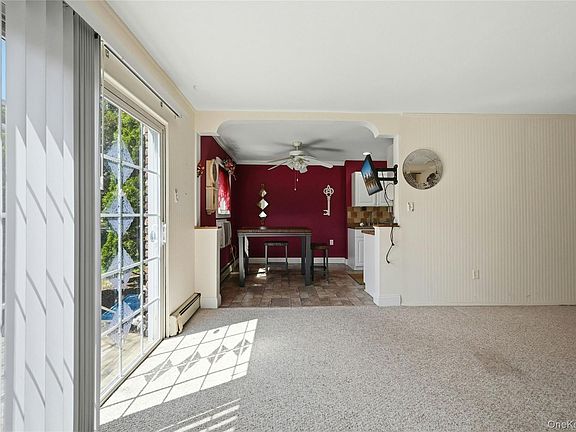 4th image of 263 N Newbridge Road #1C