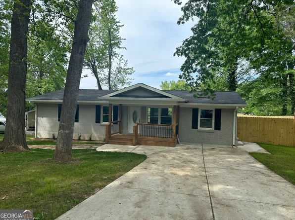 2538 Garrett Cir, Atlanta, GA 30360