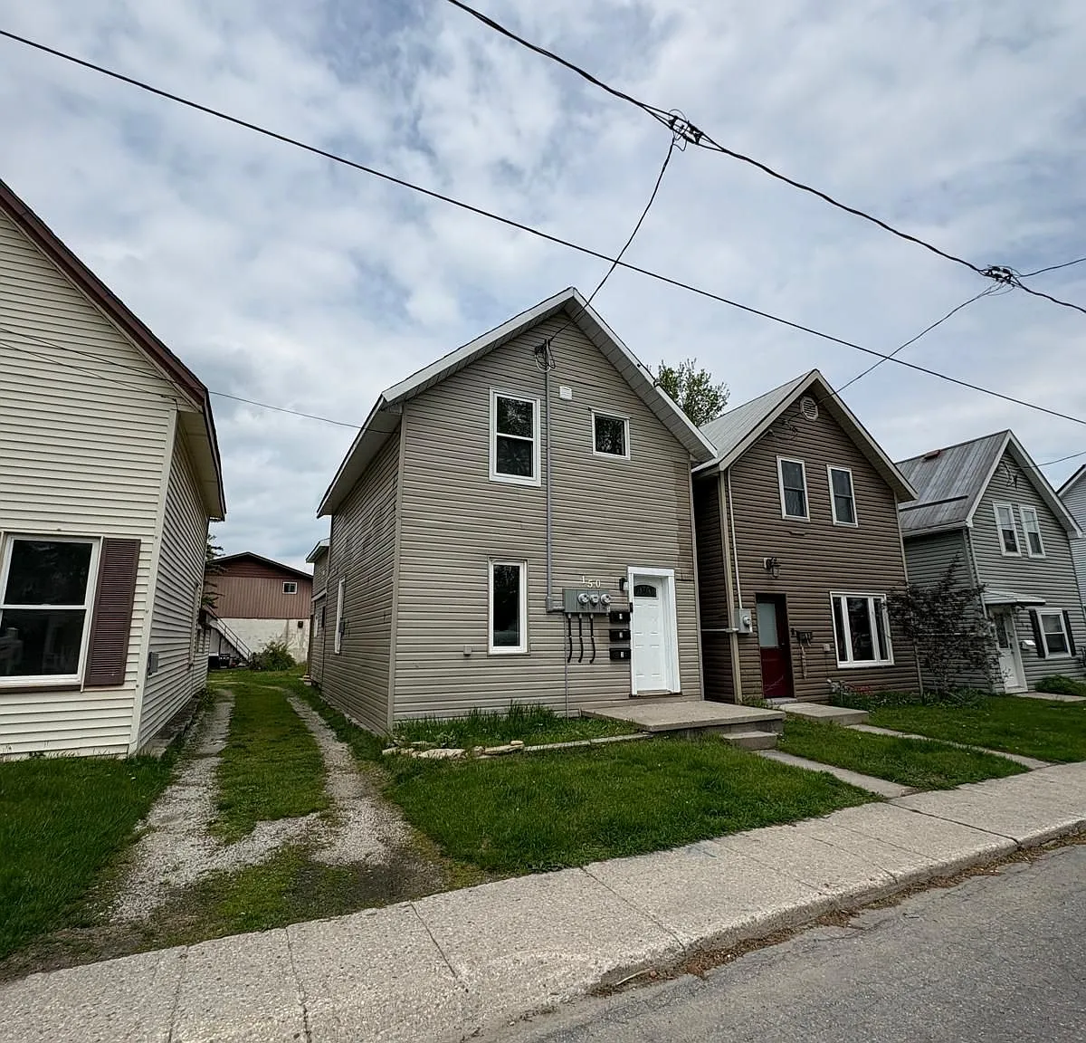 3 bed, $1,750 — Photo 1
