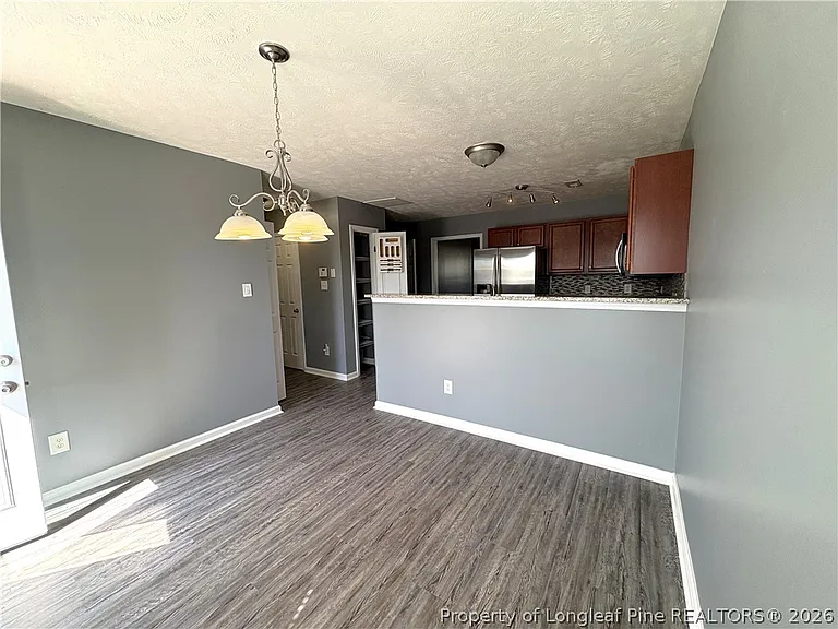 117 Scranton Ct — Photo 6
