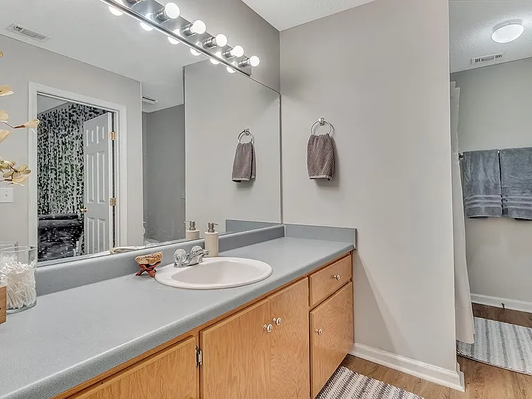 118 Blaine Ct — Photo 17