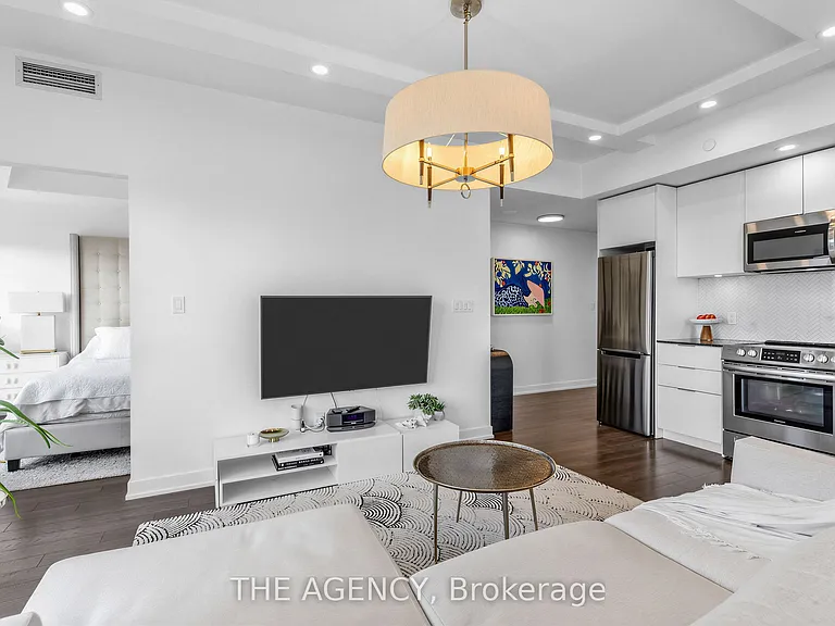 30 Ordnance St #1811 — Photo 5