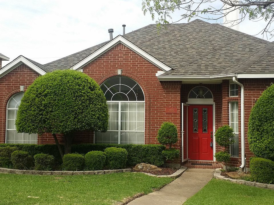 1st image of 2825 Panorama Dr
