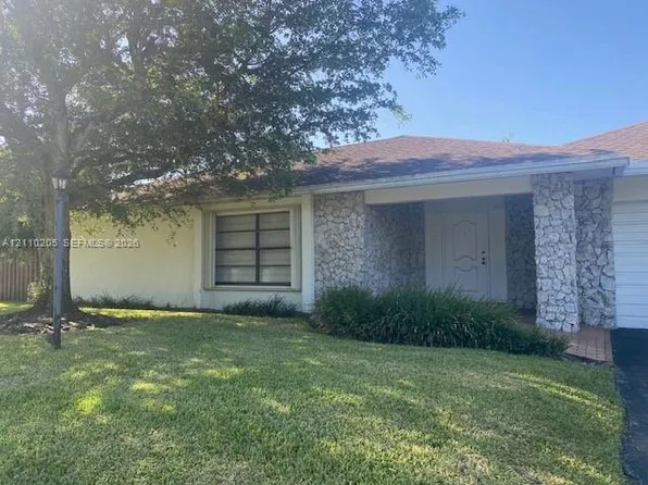 11540 SW 96th Ter, Miami, FL 33176