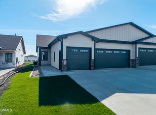 5711 Davies Dr, Bismarck, ND 58503