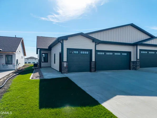 5711 Davies Dr, Bismarck, ND 58503