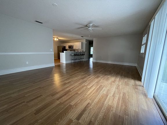 3rd image of 2174 Estevez Dr